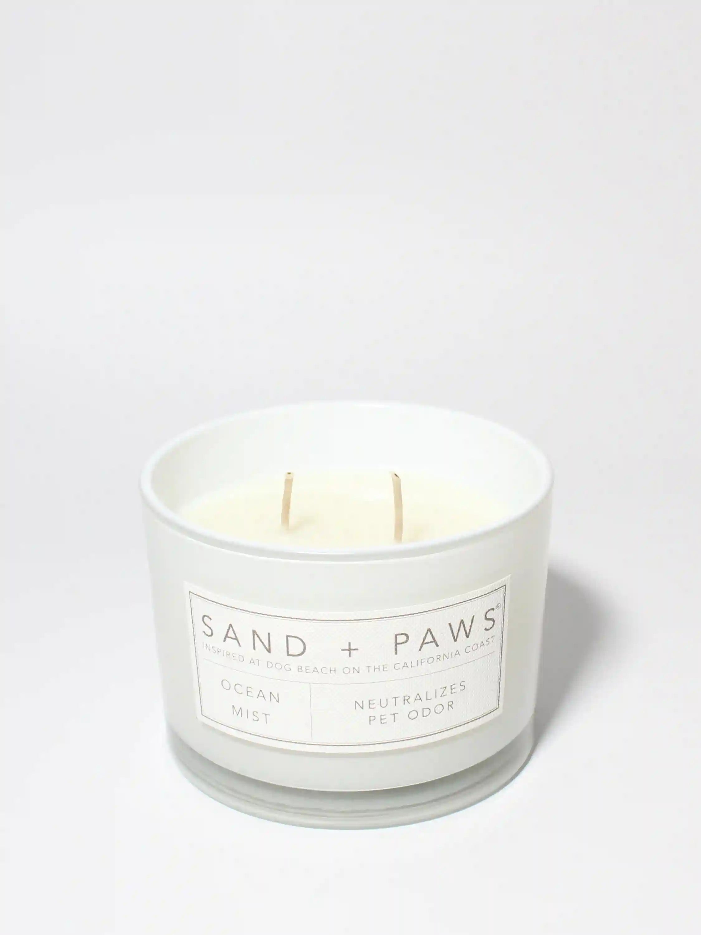 Sand + Paws Ocean Mist 12 oz scented candle