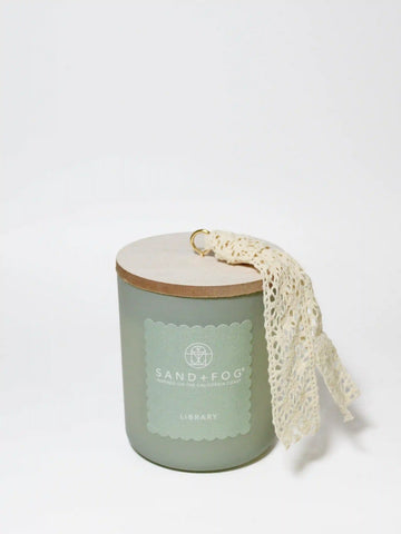 Library 10 oz scented candle